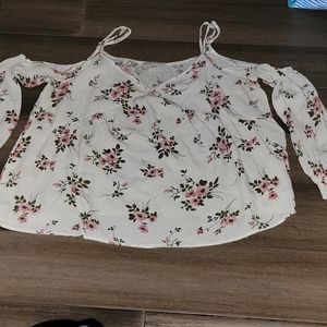 2/$30 American Eagle Flower Blouse